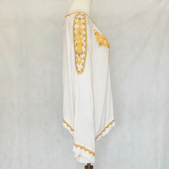 For the Republic Bohemian Embroidered Tunic Top - Picture 4 of 9